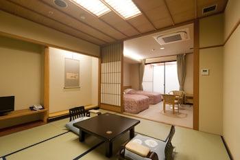 Yu Futon Bed