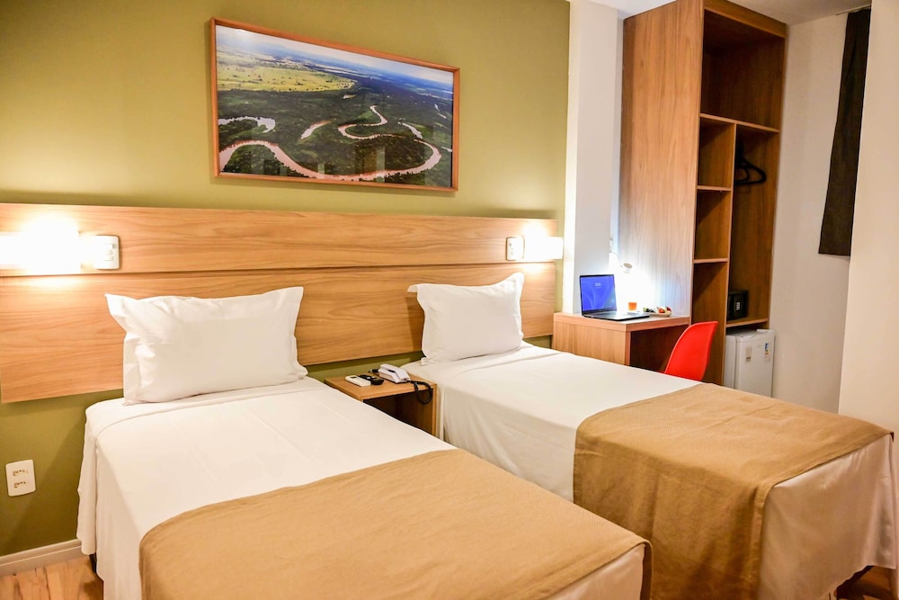Bristol Marambaia Hotel 24/40