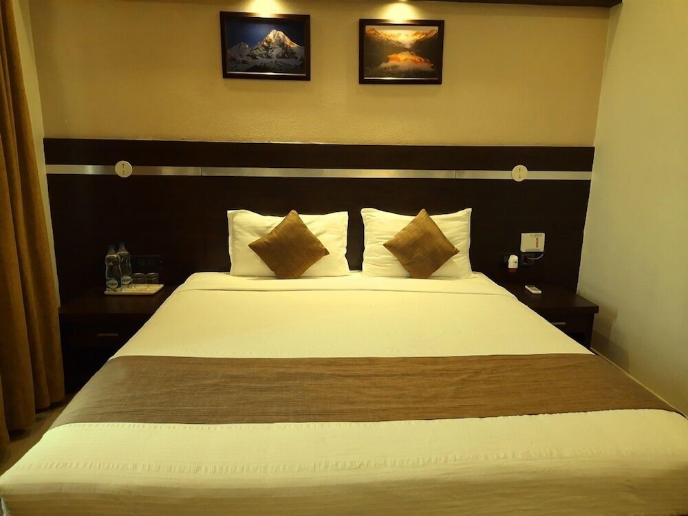 NAGARJUNA SUITES 13/43