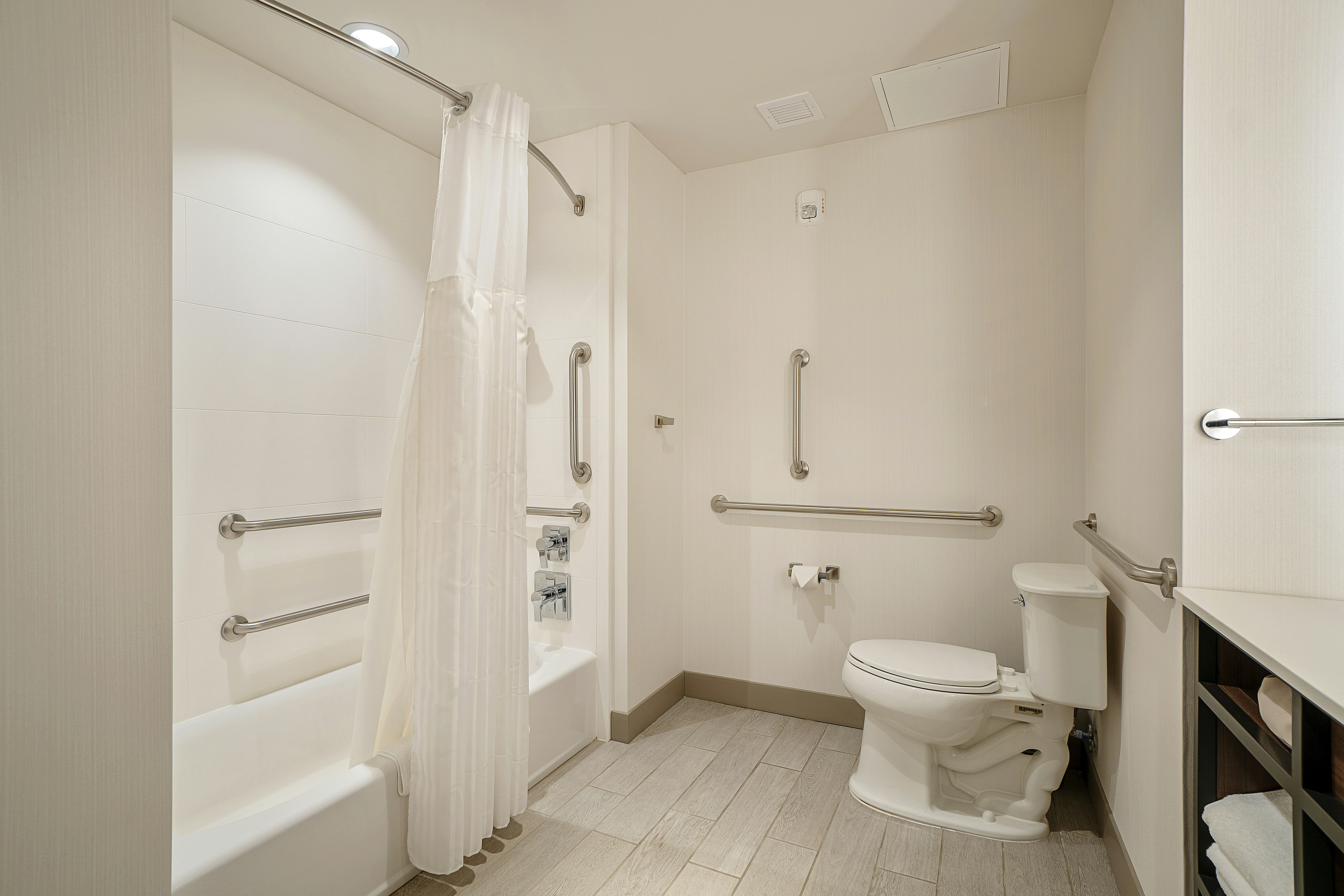 Hilton Garden Inn Edmond / Oklahoma City North, OK 48/50
