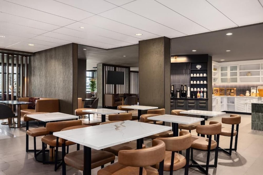 Hyatt Place Charlotte Downtown 51/68