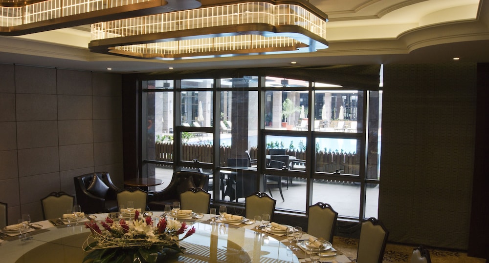 Tang Palace Hotel 56/71