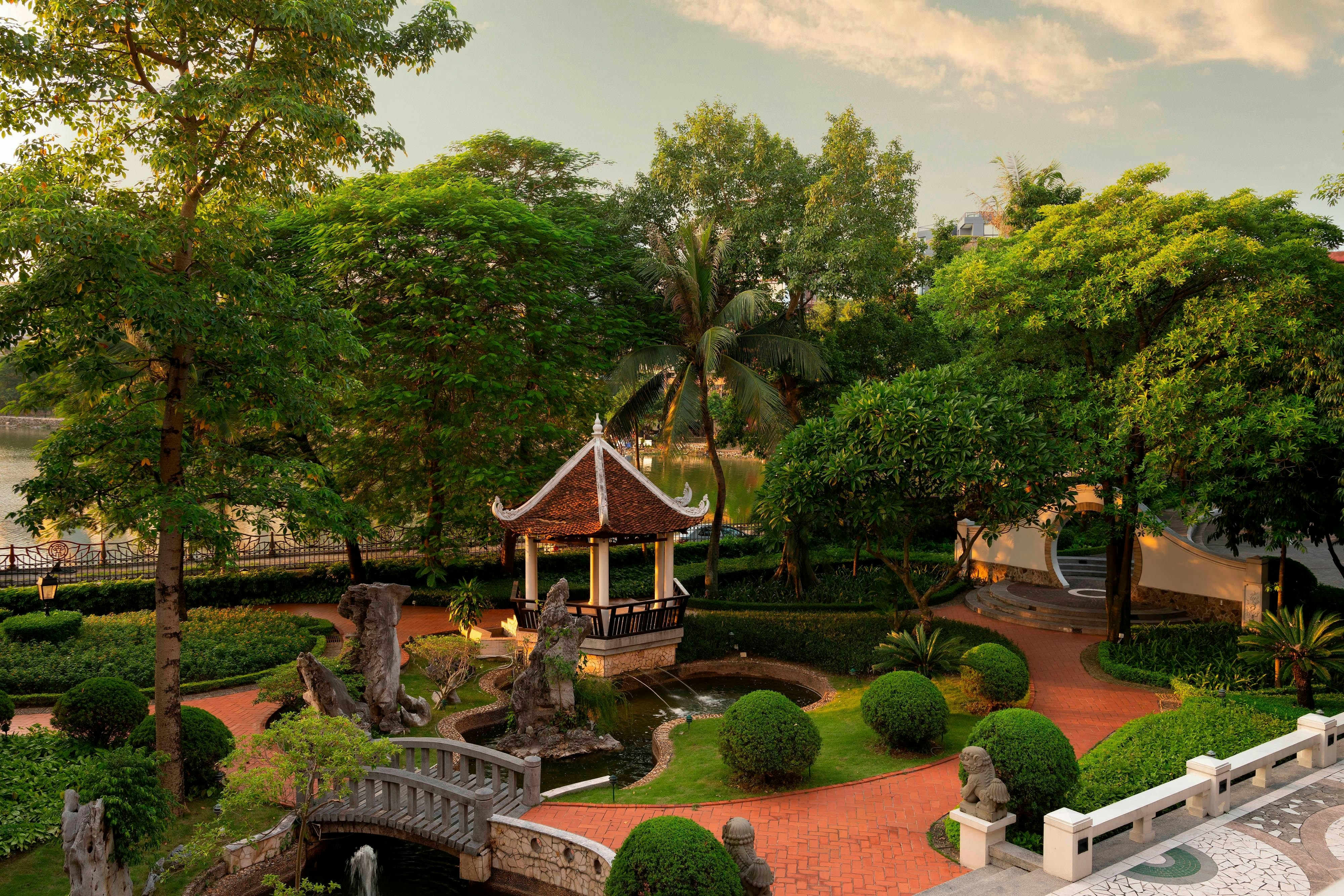 SHERATON HANOI HOTEL 36/42
