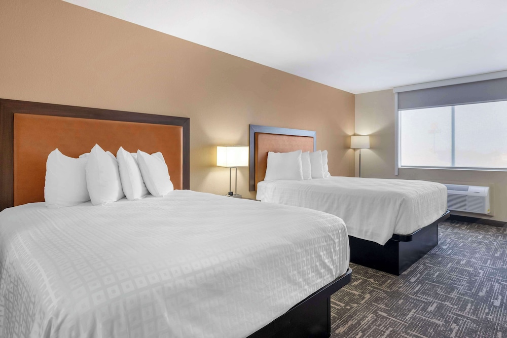 Standard, 2 Queen Beds