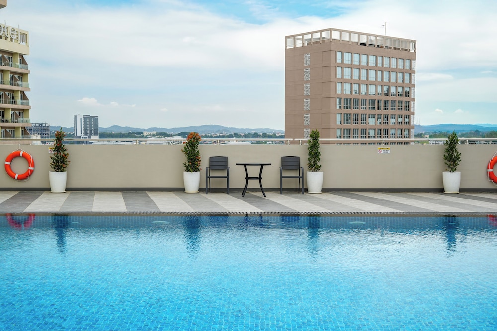 Harris Hotel and Suites Nagoya Batam 7/37