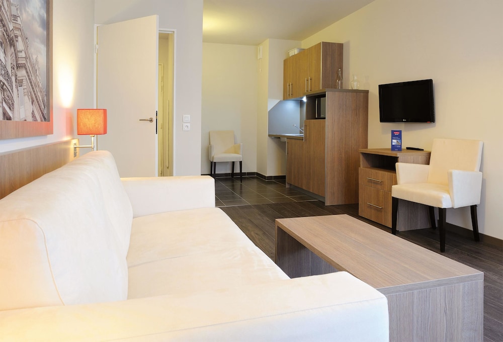 Residhome Paris-Guyancourt 9/45