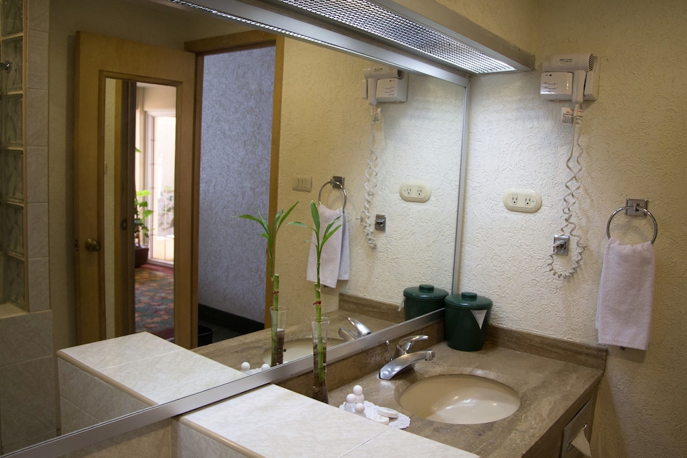 Sicomoro Hotel 49/50
