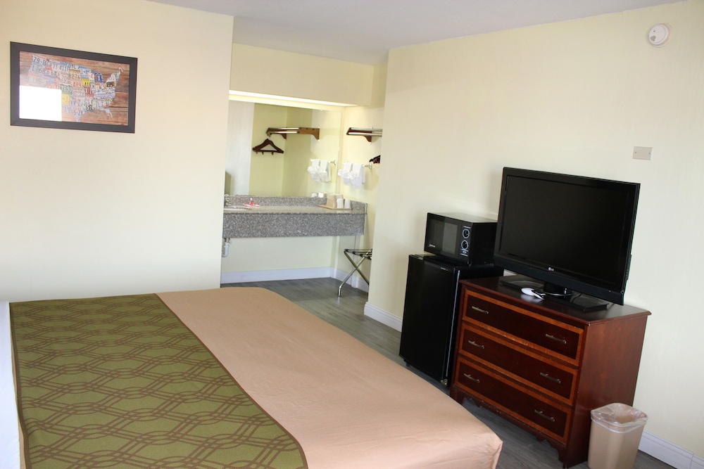 Econo Lodge Texarkana I-30 21/32