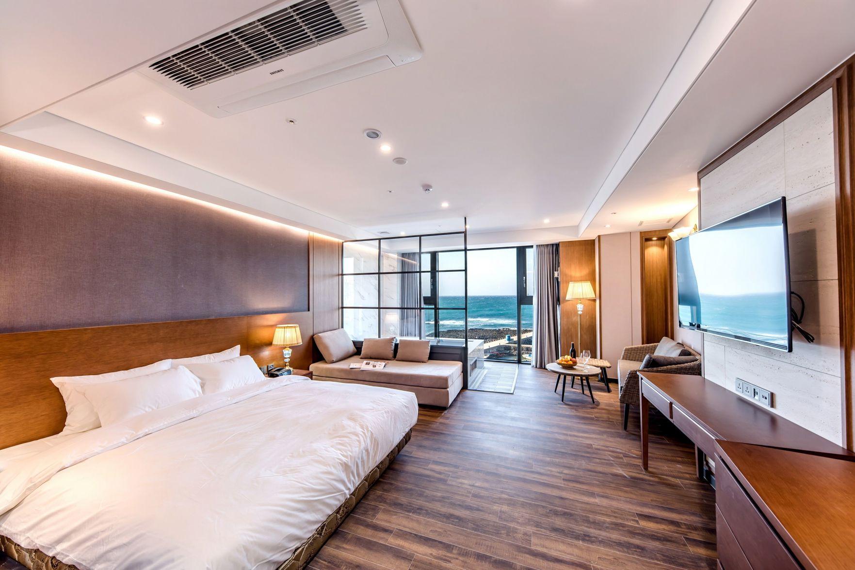 Ocean, Suite, Private Infinity Pool