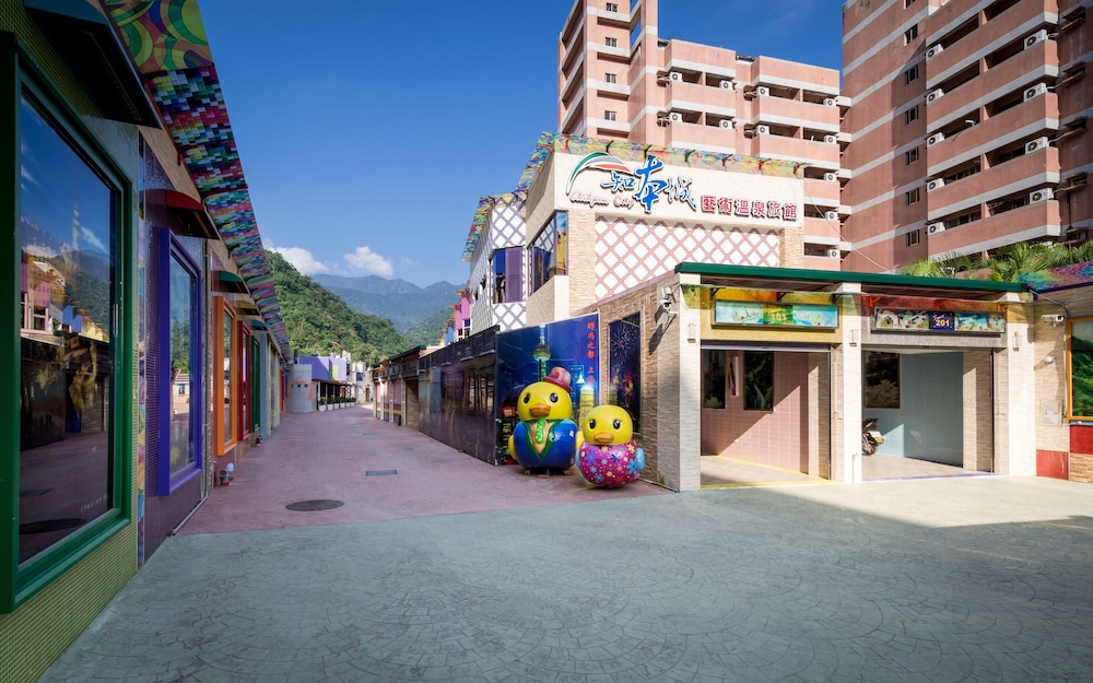 Chihpen City Art Hot Spring Hotel 44/47