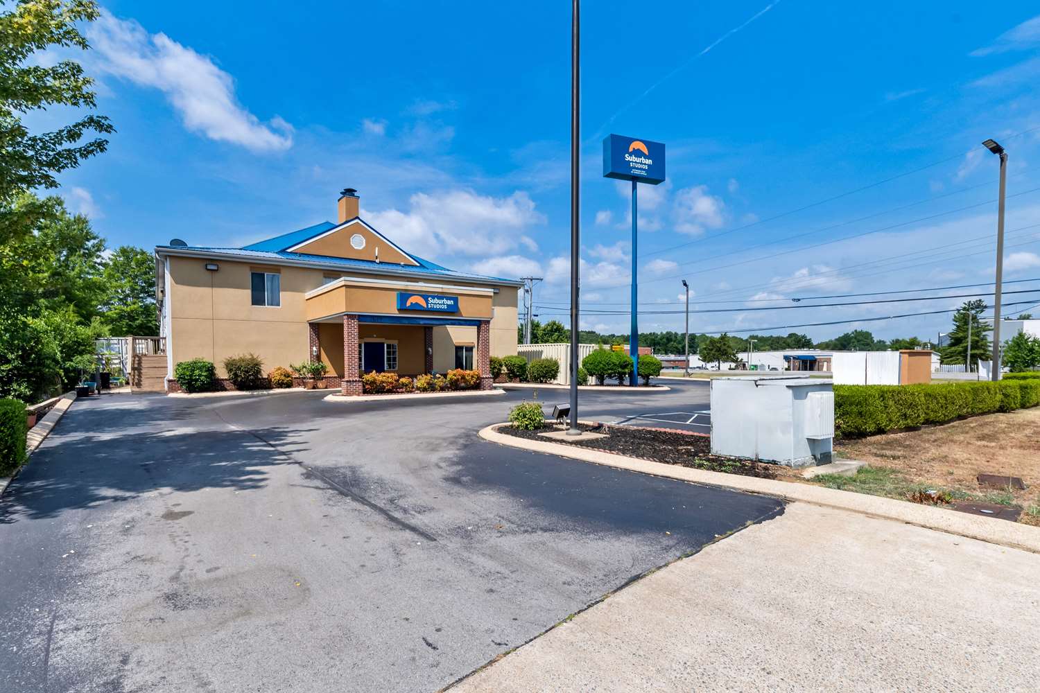 Suburban Studios Chattanooga Northeast - Ooltewah 24/29
