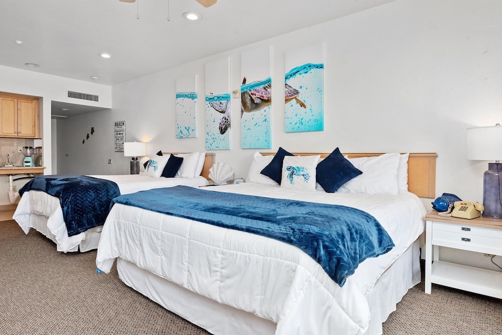 Beach House Inn & Suites 12/50