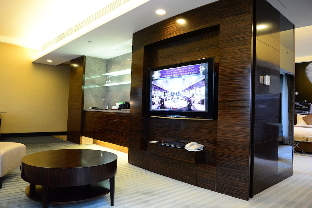 Harbour Grand Hong Kong Hotel 40/68
