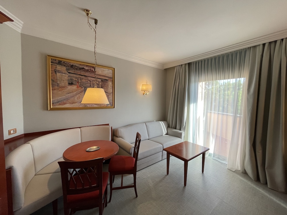 Mediterranee Family Hotel Spa 34/50