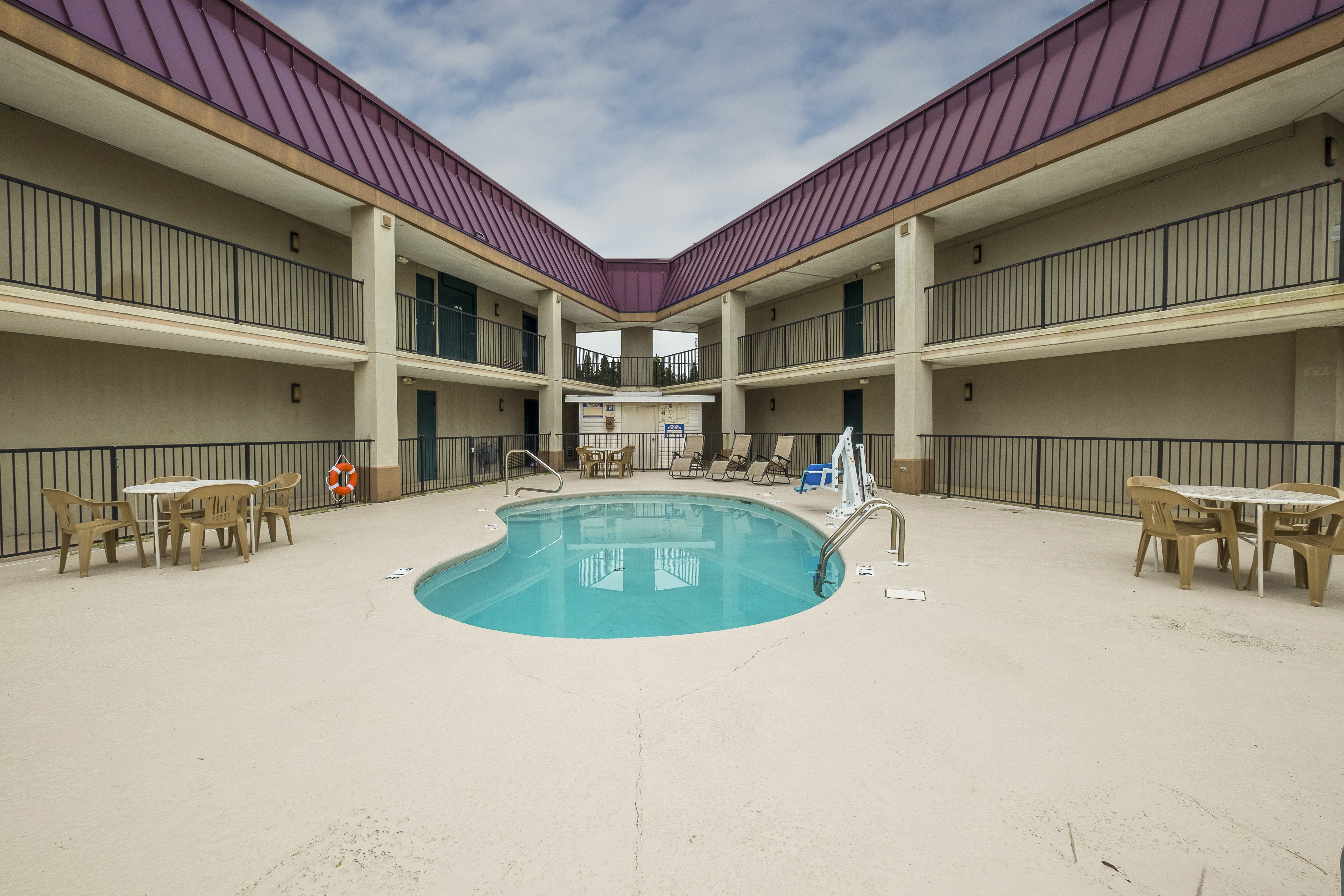 Red Roof Inn Mobile North Saraland 26/26