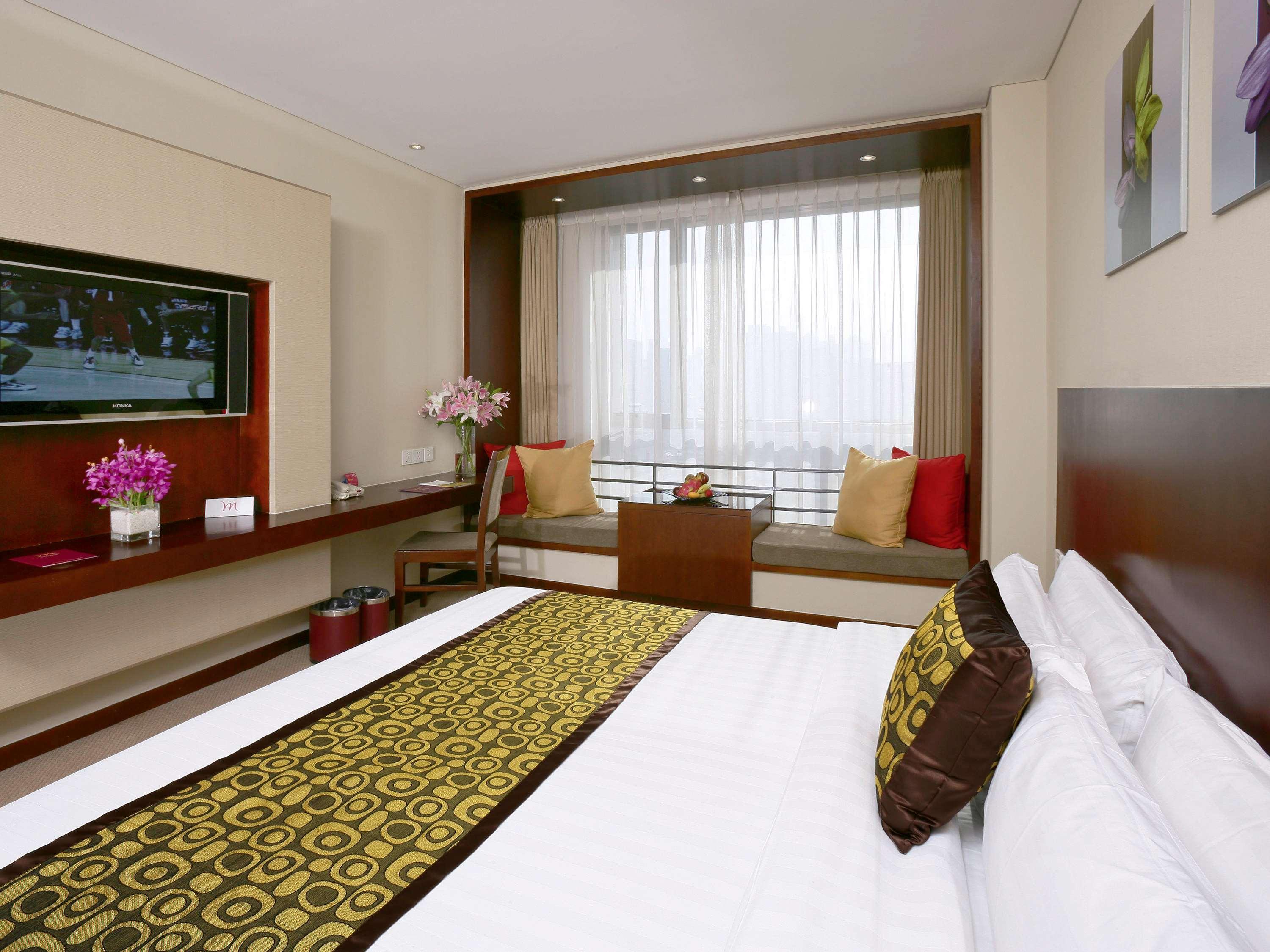Room, King Bed