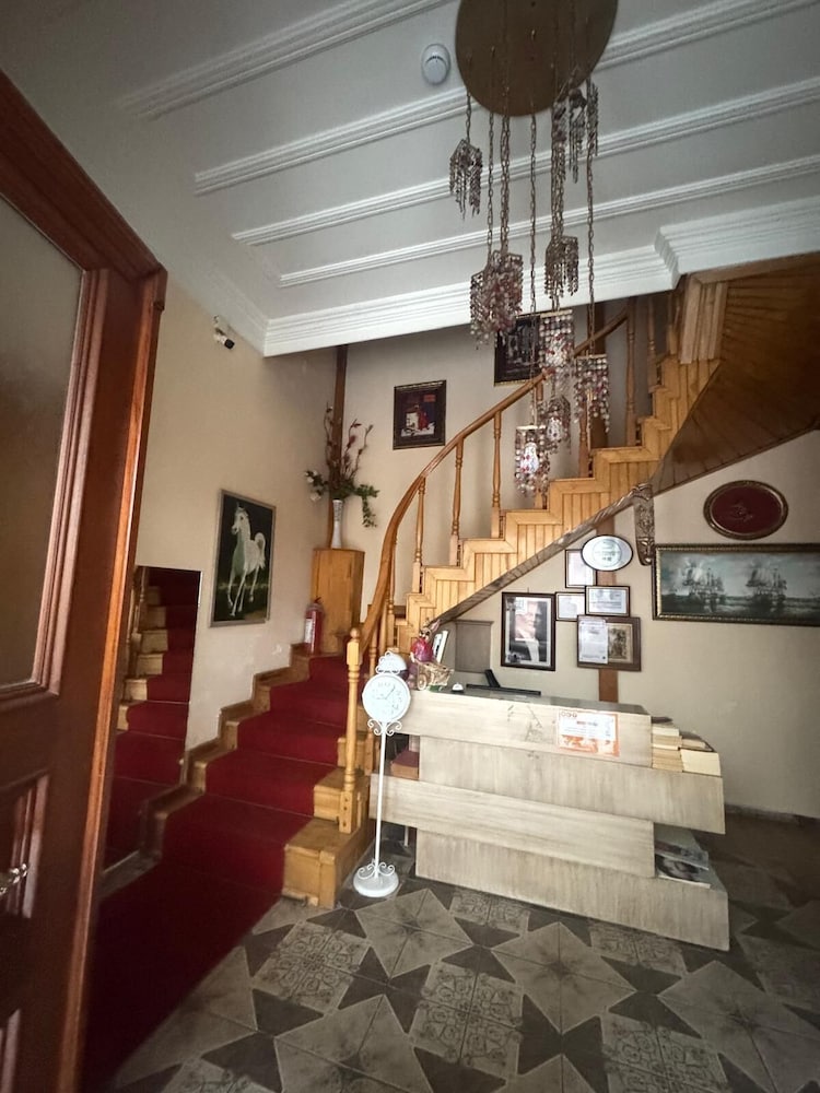 Yali Hotel 25/39