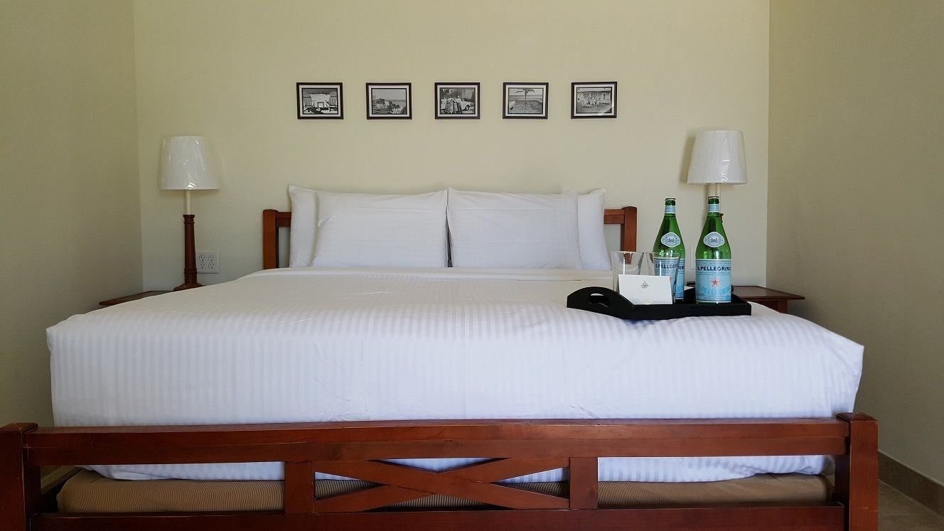 Superior, Studio, King Bed, Ocean Front