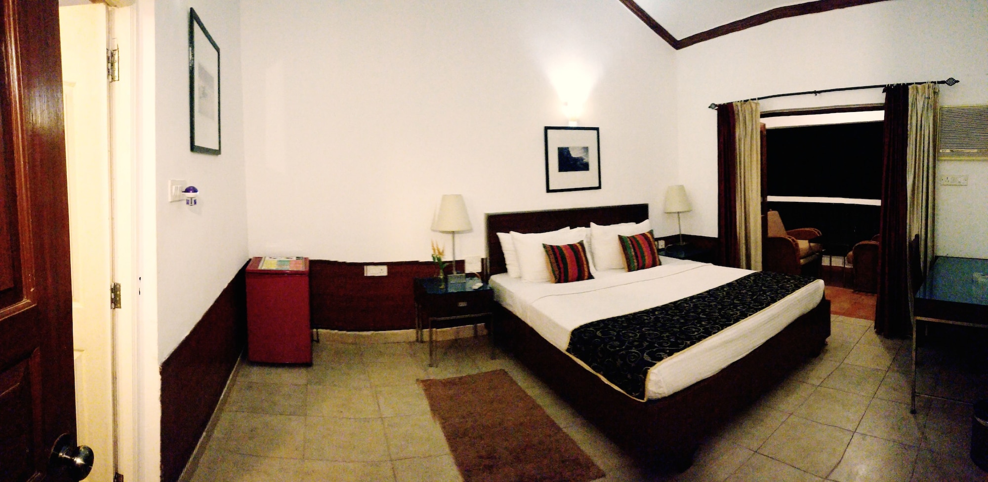 2 BEDROOMS, FAMILY, QUADRUPLE