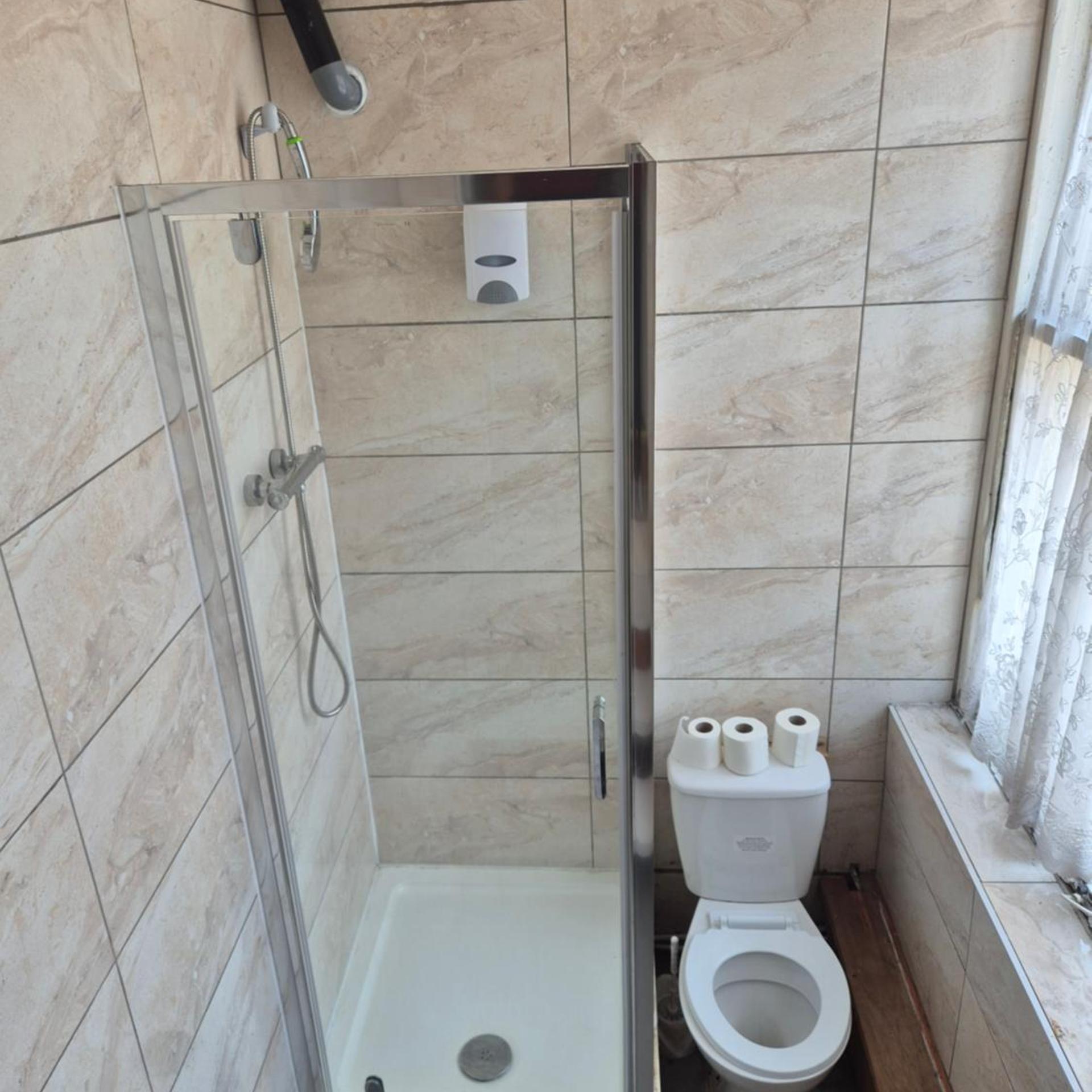 Assheton Arms Hotel 39/44