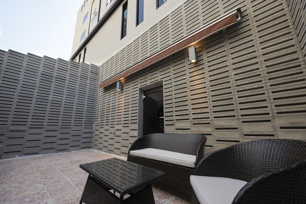 Yeonsan Hound Hotel 25/50