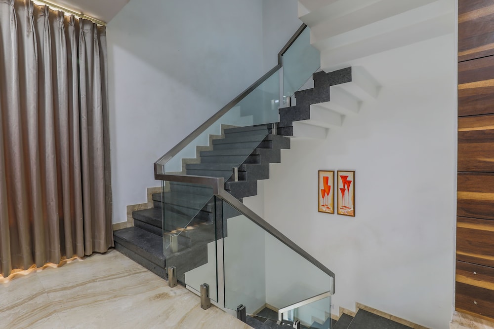 Fabhotel Sapphire Inn Mansarovar 24/50