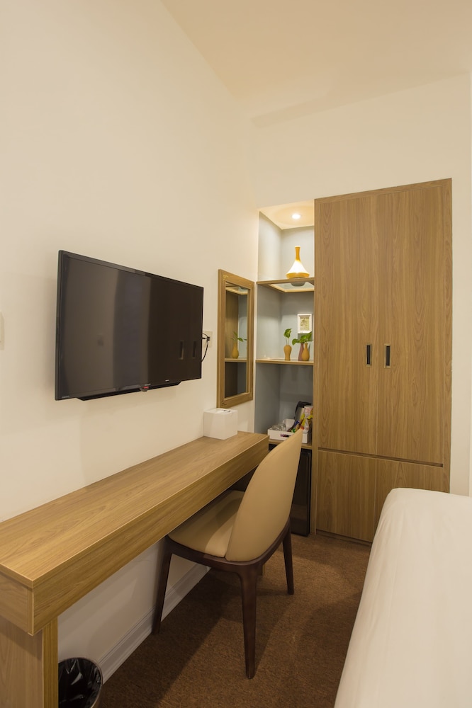 Vyhouse Hanoi Hotel 25/27