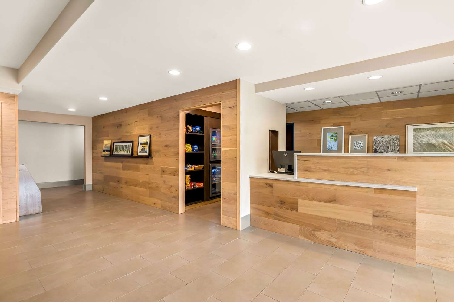 Country Inn & Suites by Radisson, LSU/Medical Corridor 7/28
