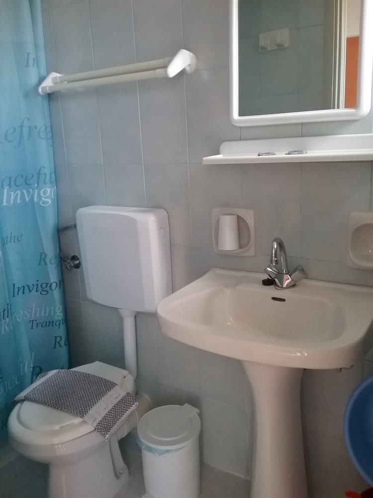 ILONA APARTMENTS 50/50