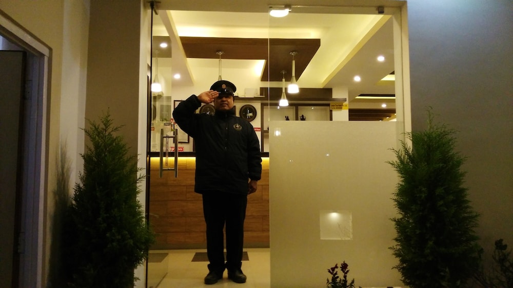 Lemon Tree Hotel 6/44