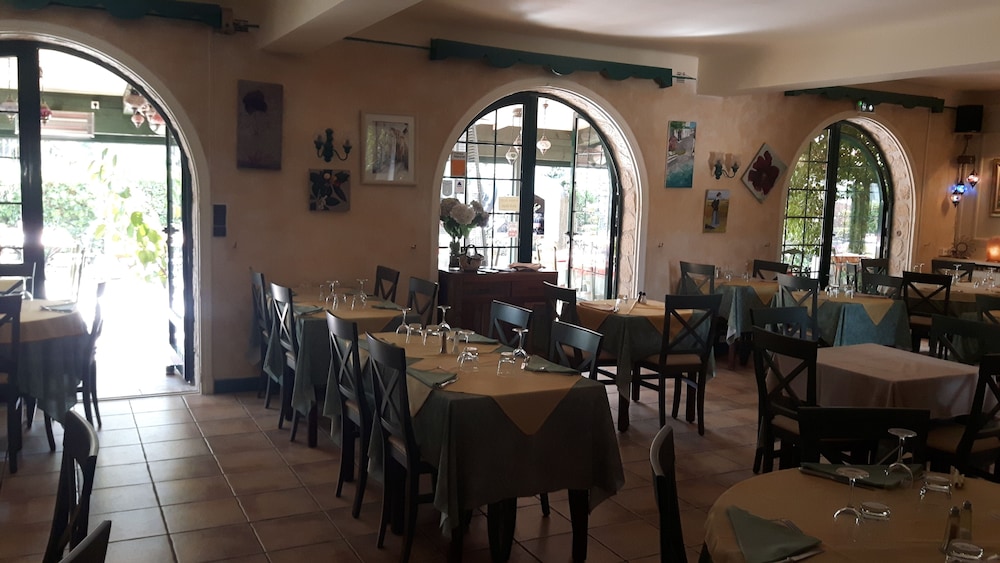 Auberge Les Arômes 29/45