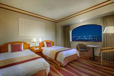 Deluxe, Twin Beds, Smoking