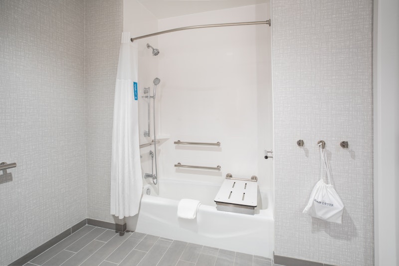 Hampton Inn and Suites Watsonville CA 13/13