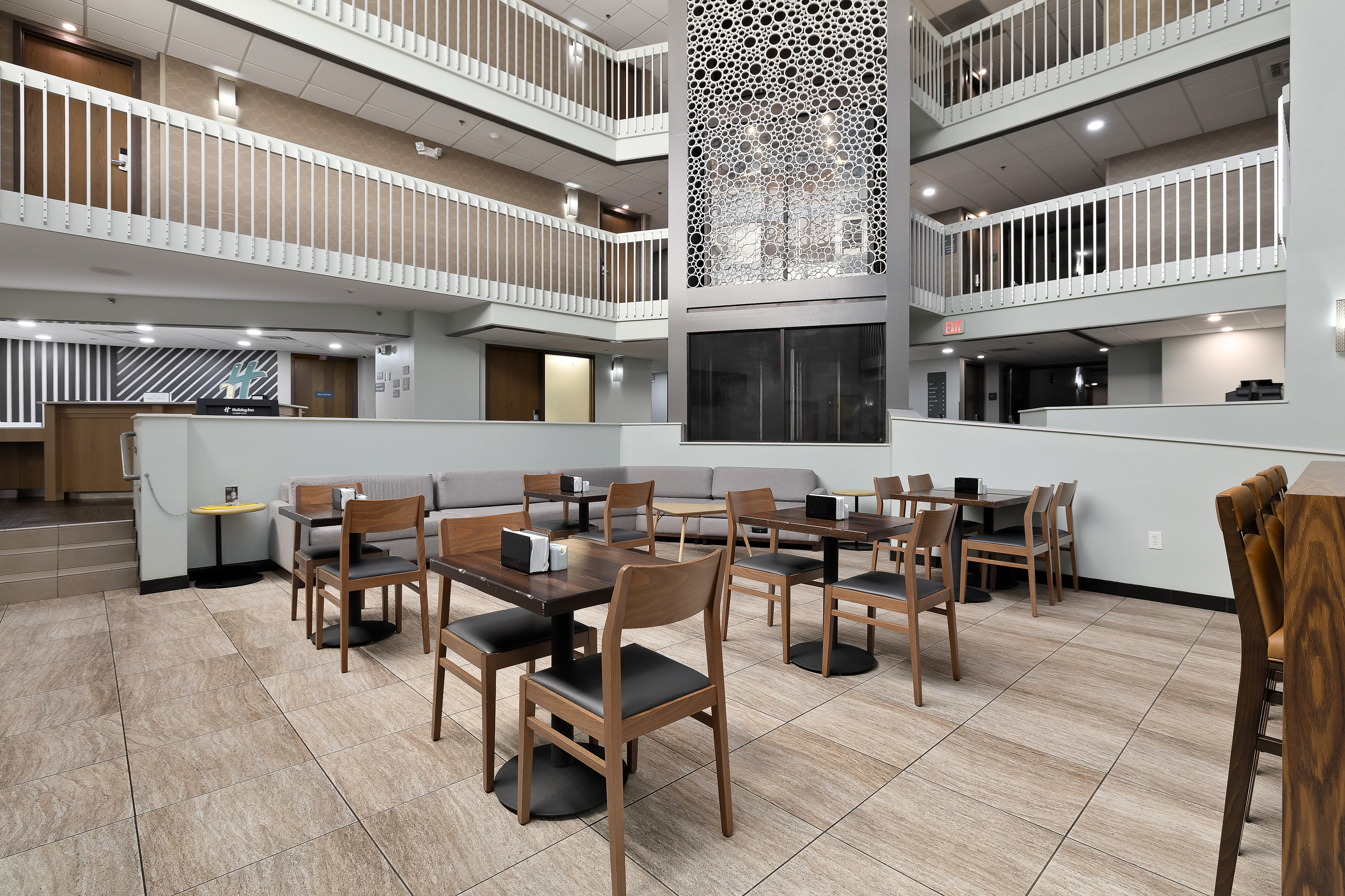 Holiday Inn McAllen – Medical Center Area 32/37