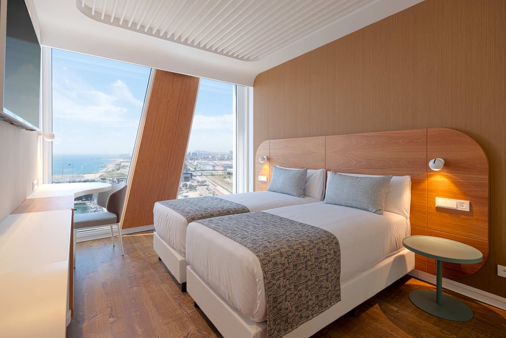 Standard, King Bed, Sea View, Hotel Marina Badalona 2/5