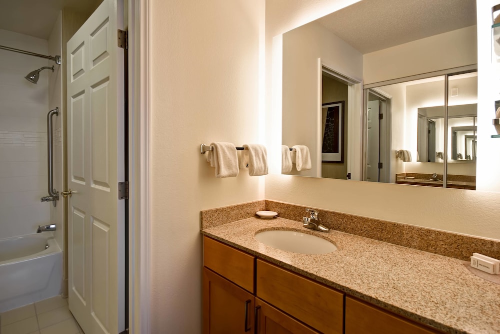 Residence Inn By Marriott Dayton Beavercreek 14/51