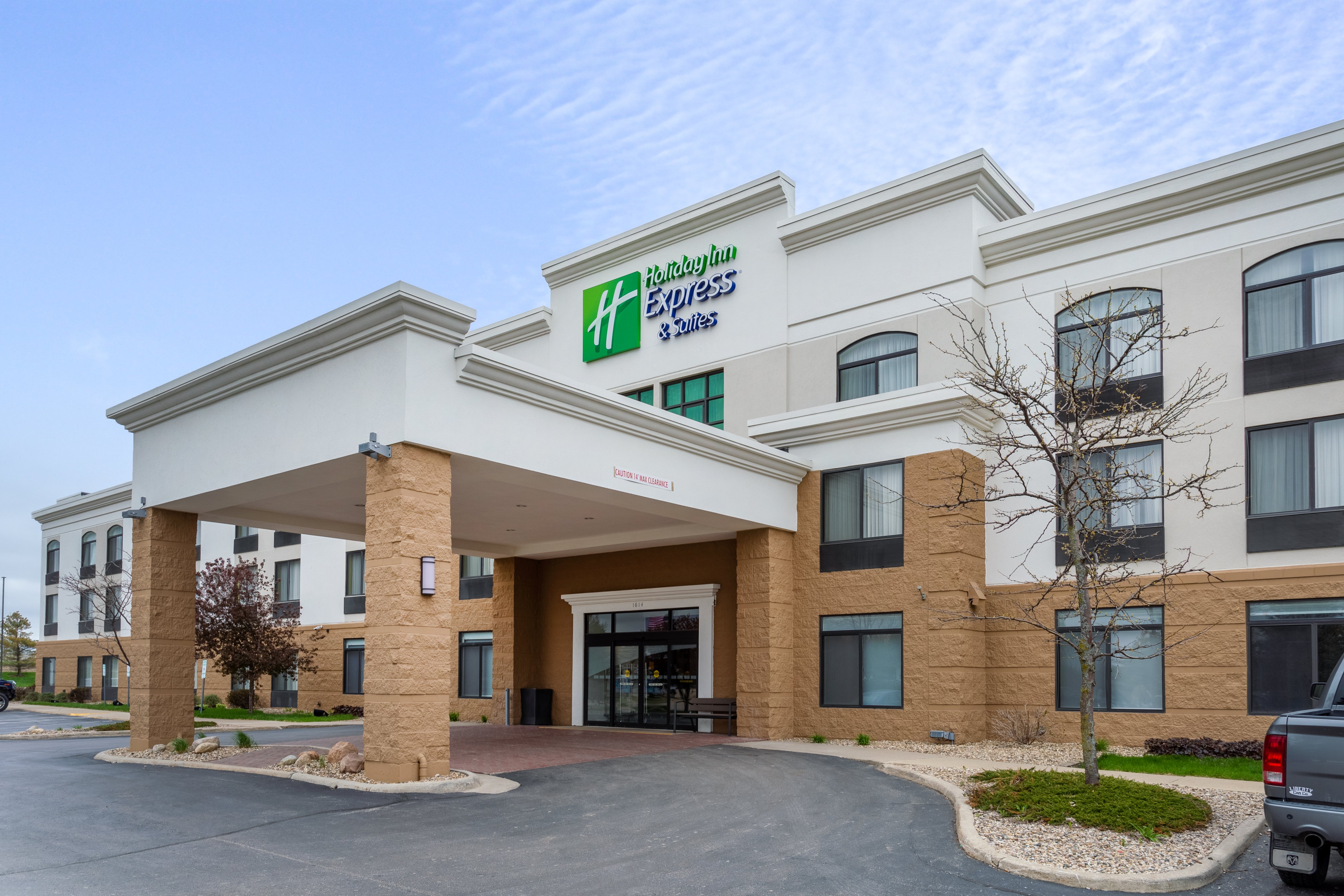 Holiday Inn Express And Suites Cedar Falls Waterloo 21/23
