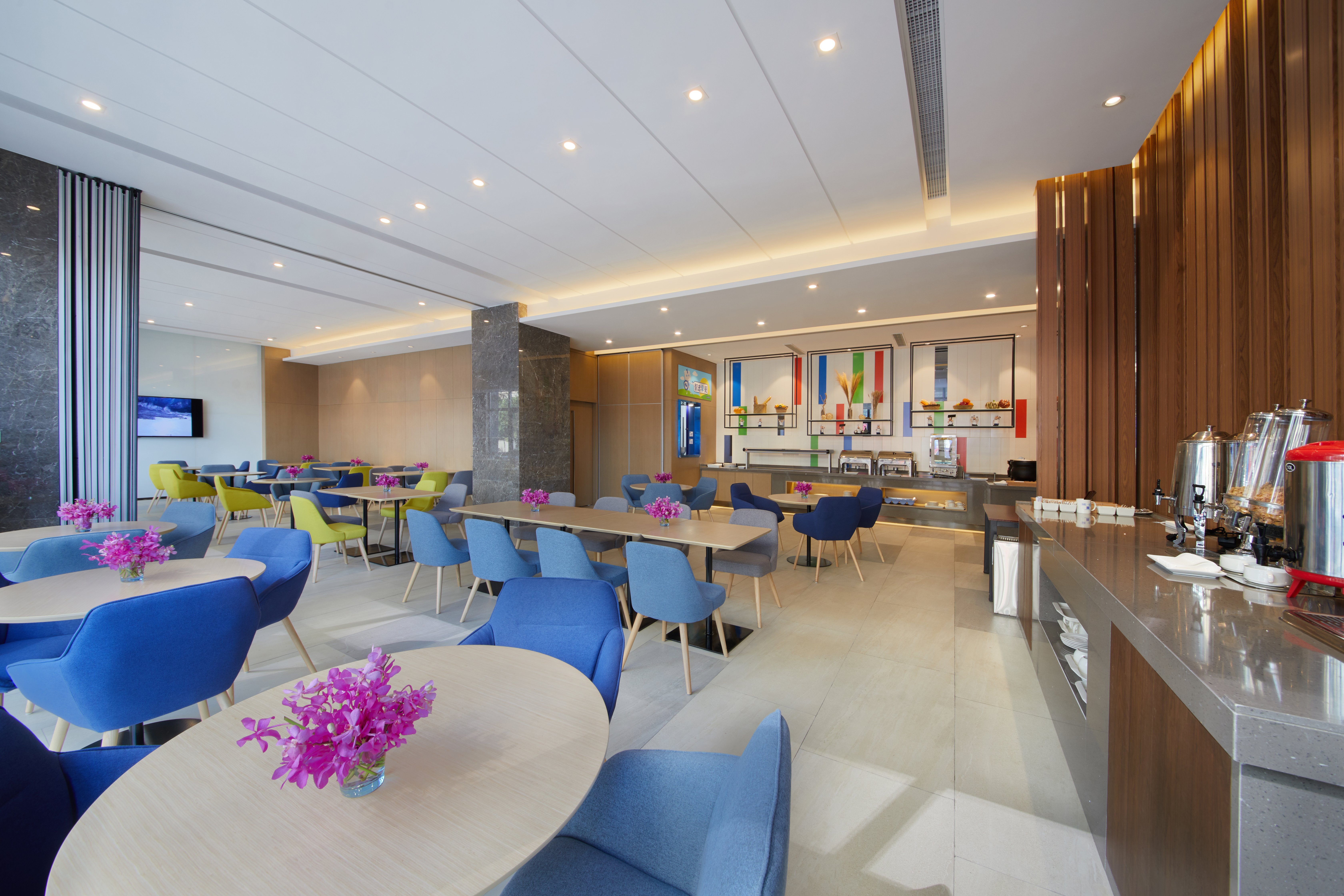 HOLIDAY INN EXPRESS ZHANGJIAGANG EAST 15/31
