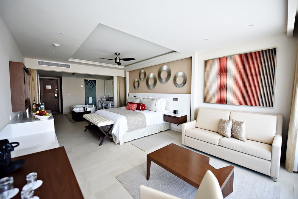 Royalton Riviera Cancun An Autograph Collection All Inclusive Resort Casino 30/66