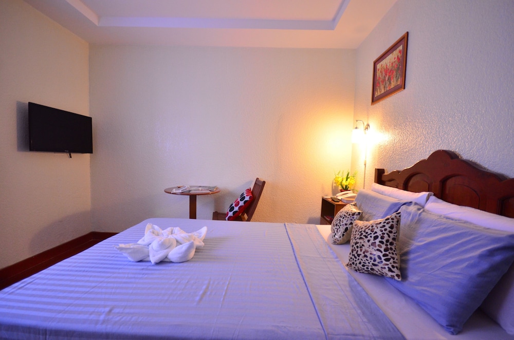 Casanas Suites 5/32