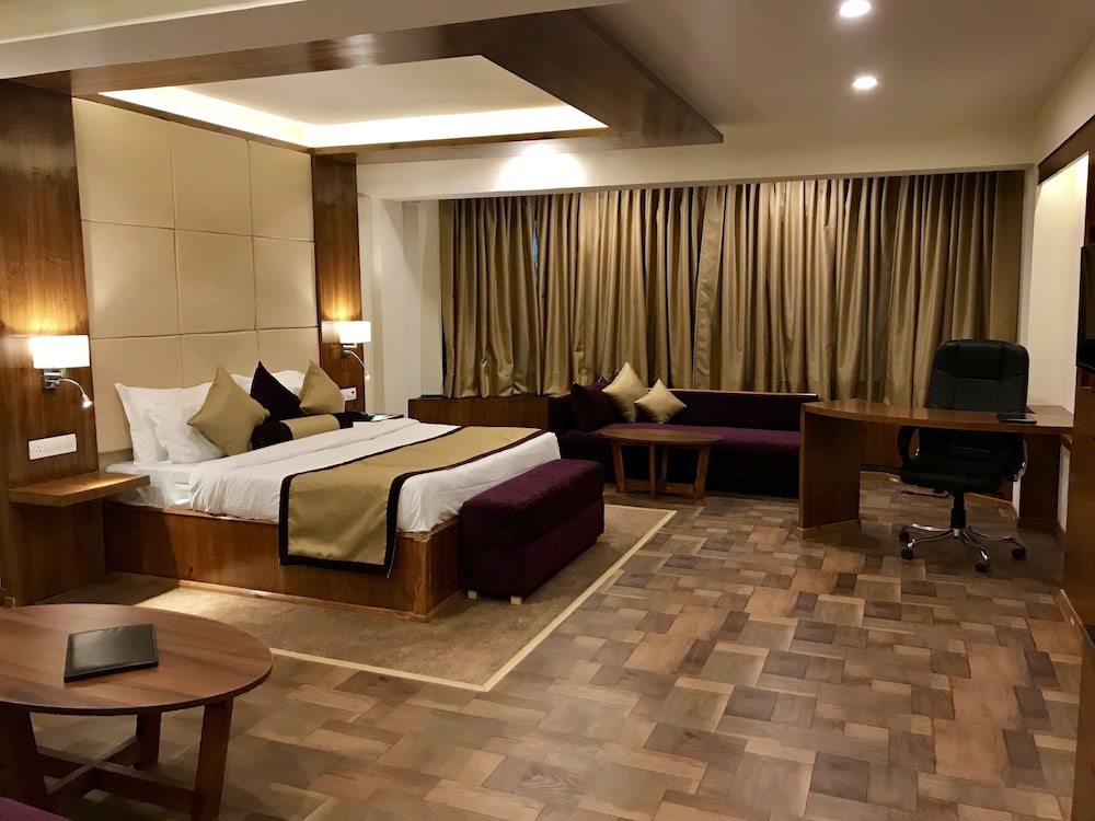 Welcome Hotel At Srinagar 10/50