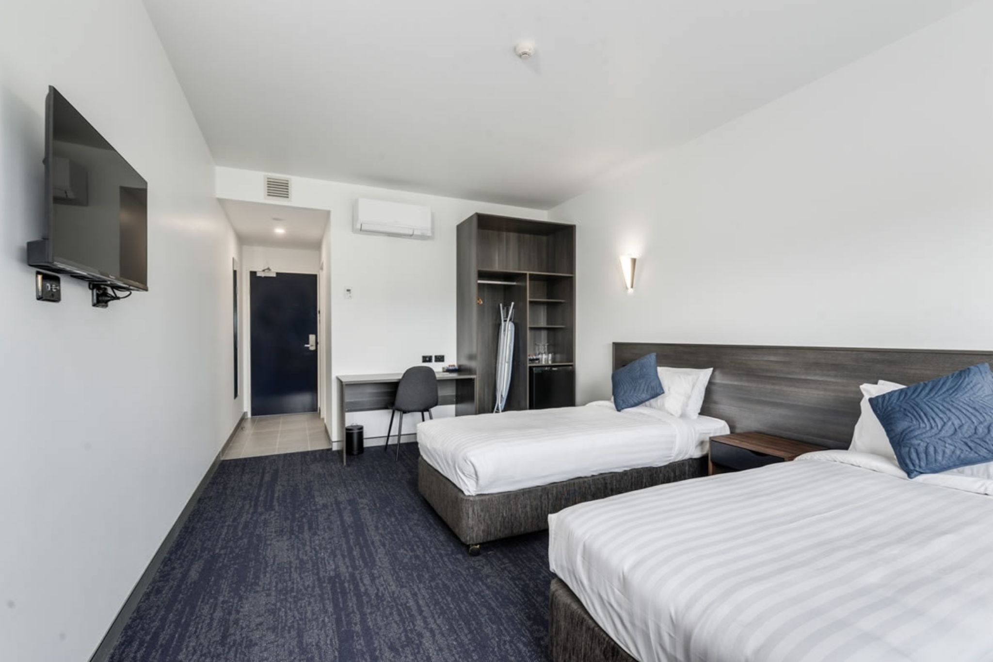 Thornton Executive Hotel 1/10