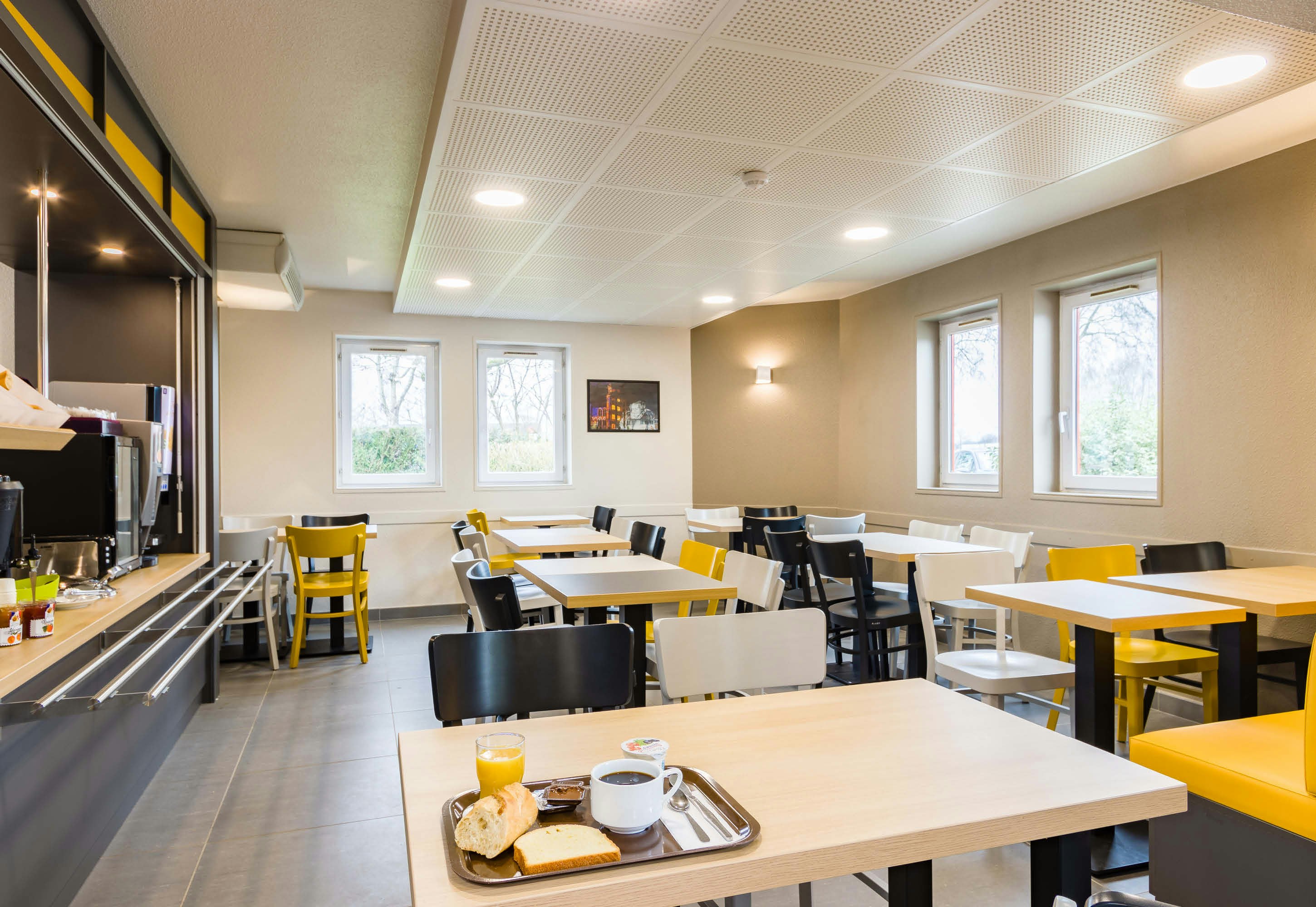 B B Hotel Tours Centre Commercial La Petite Arche Hotel 28/33