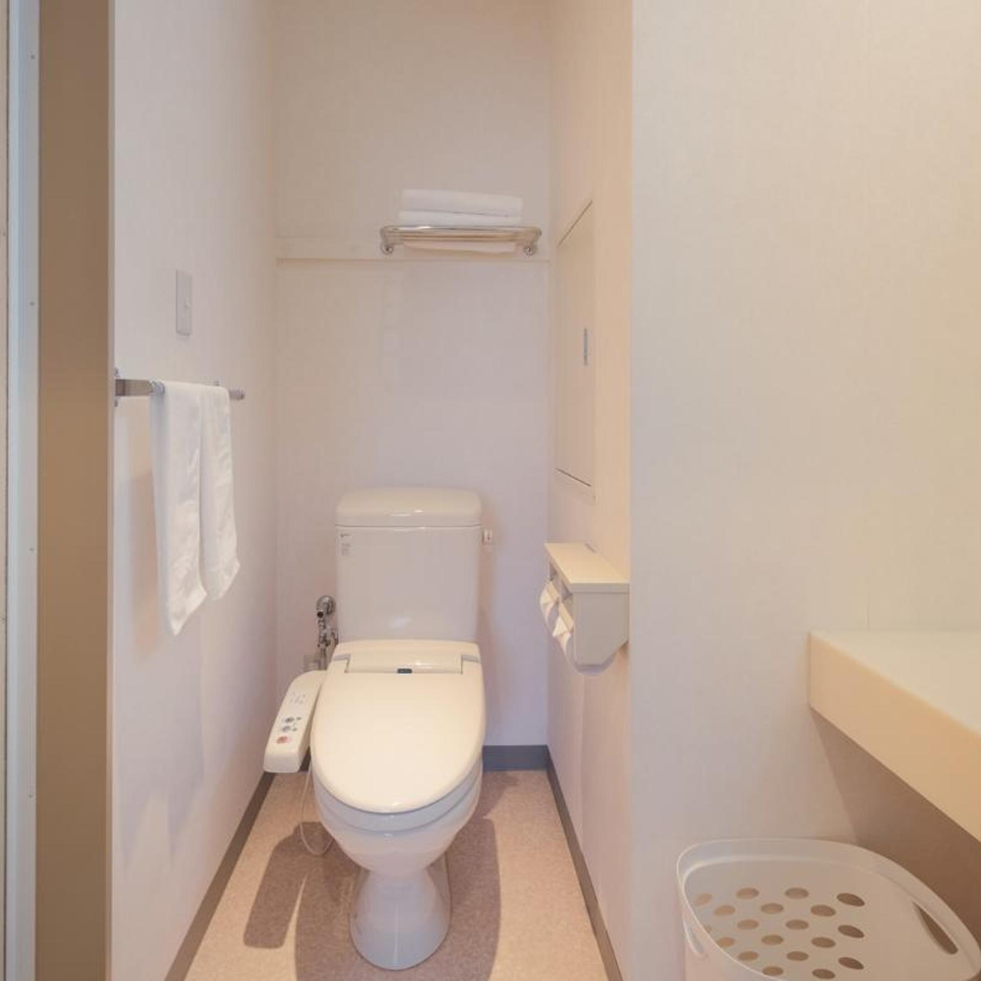 Hotel 2135 50/50