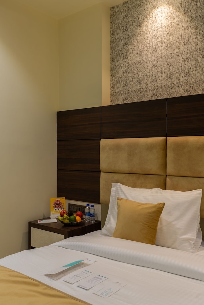 Royal Rawal - Luxury Boutique Hotel photo2