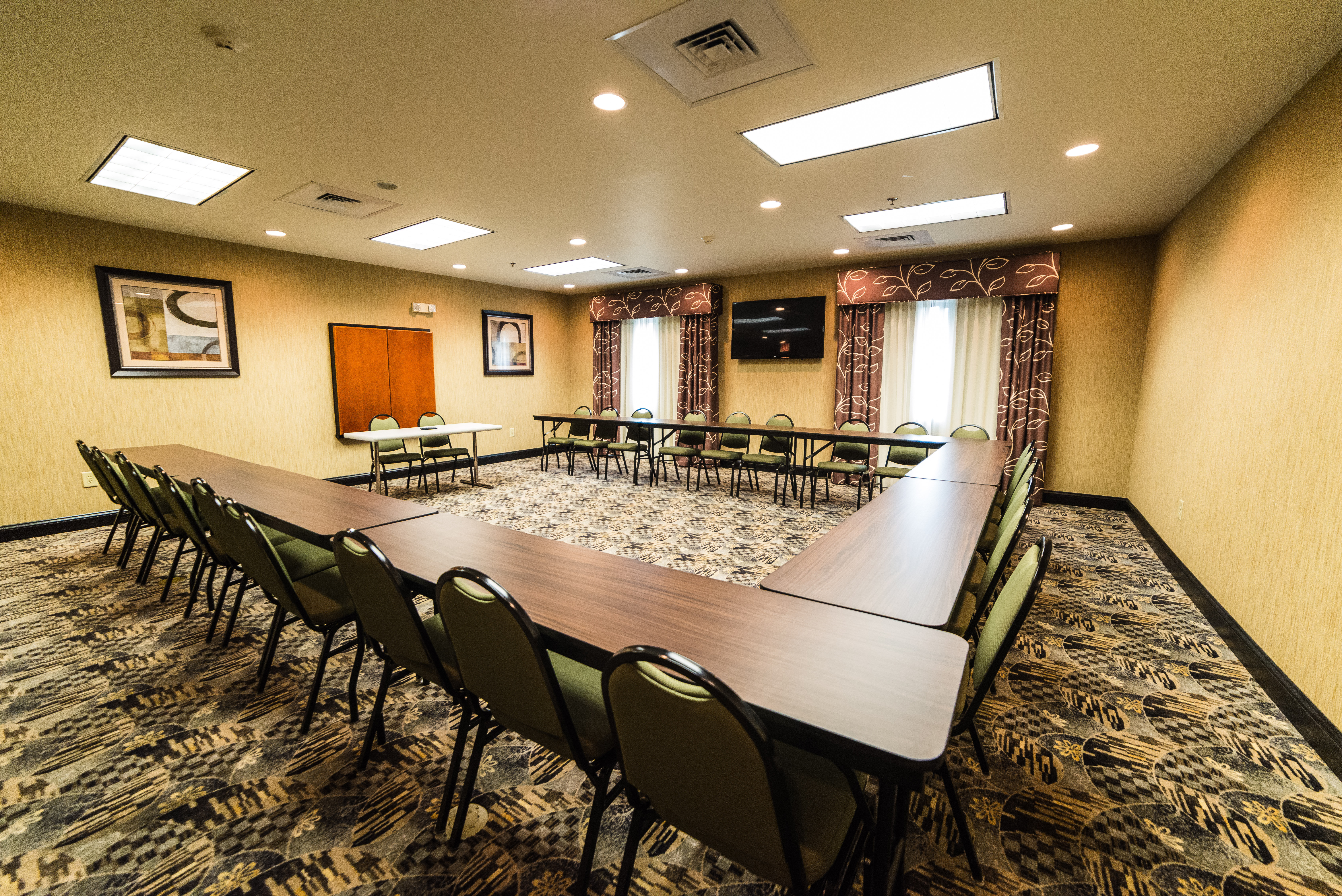 Holiday Inn Express Hotel & Suites Rockingham 54/59