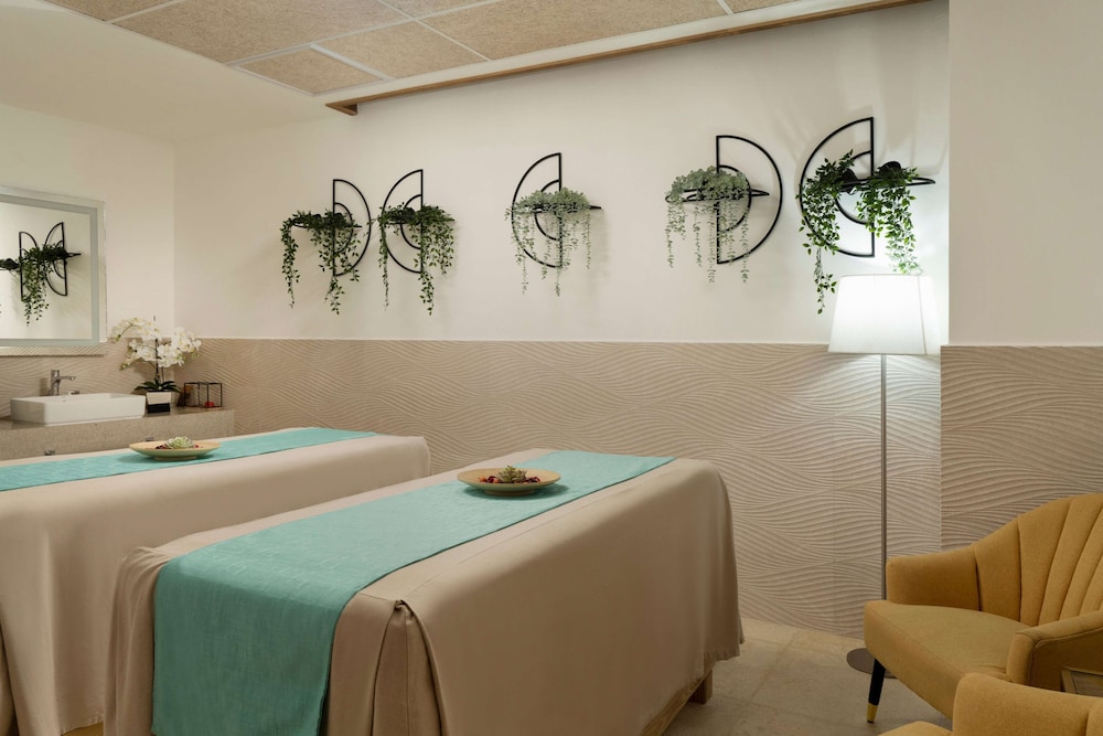 Serenade Punta Cana Beach & Spa Resort 24/50
