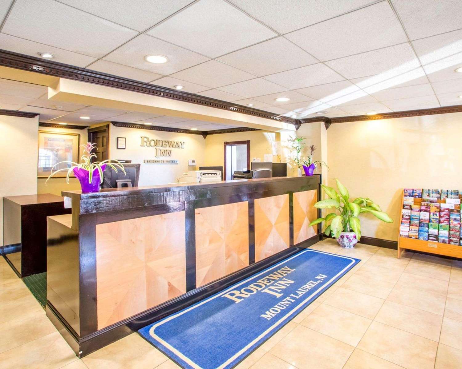 Rodeway Inn Mount Laurel Hwy 73 5/27