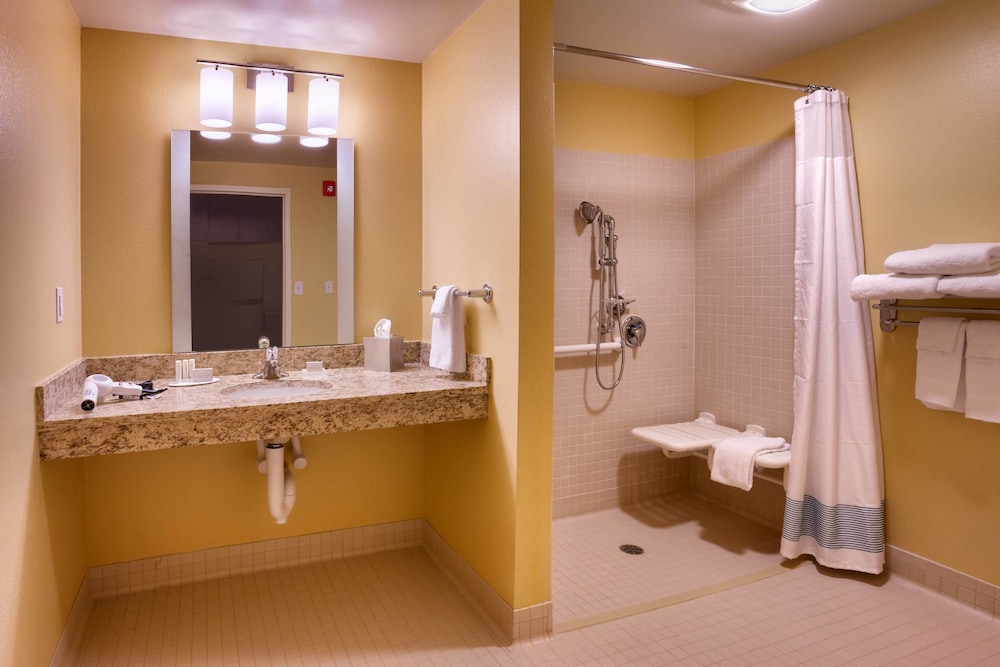 Towneplace Suites By Marriott Dickinson 13/47