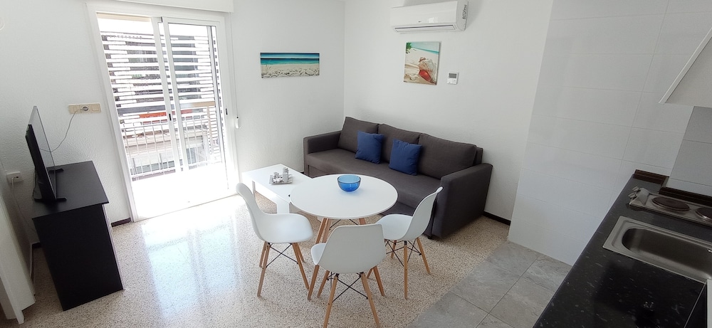 Hostal El Mercat 38/60